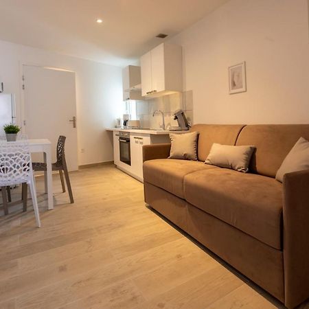 Apartamento LOC TROTTEUR LE FLEUR DES CHAMPS F2 cosy, gare SNCF de Lourdes Exterior foto