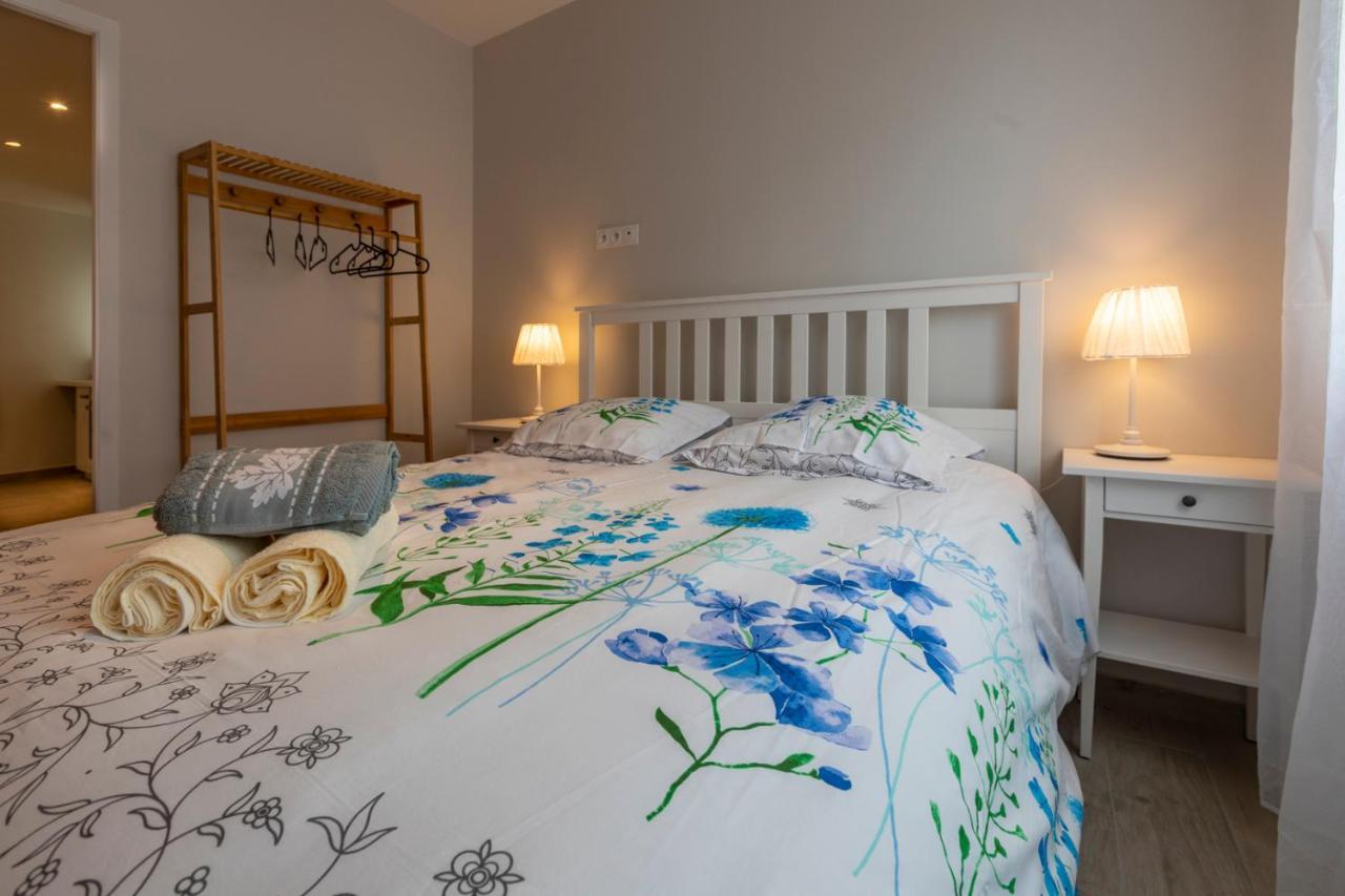Apartamento LOC TROTTEUR LE FLEUR DES CHAMPS F2 cosy, gare SNCF de Lourdes Exterior foto