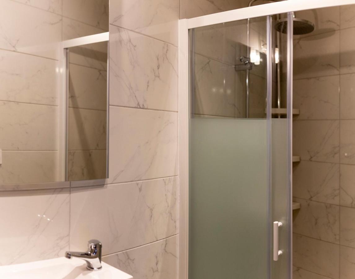 Apartamento LOC TROTTEUR LE FLEUR DES CHAMPS F2 cosy, gare SNCF de Lourdes Exterior foto