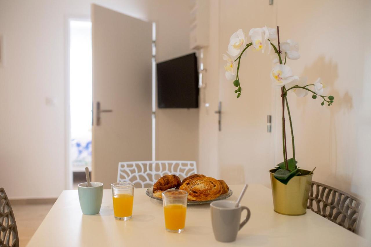 Apartamento LOC TROTTEUR LE FLEUR DES CHAMPS F2 cosy, gare SNCF de Lourdes Exterior foto