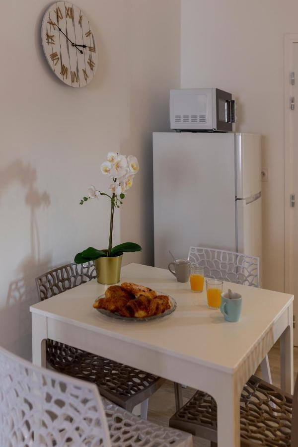 Apartamento LOC TROTTEUR LE FLEUR DES CHAMPS F2 cosy, gare SNCF de Lourdes Exterior foto